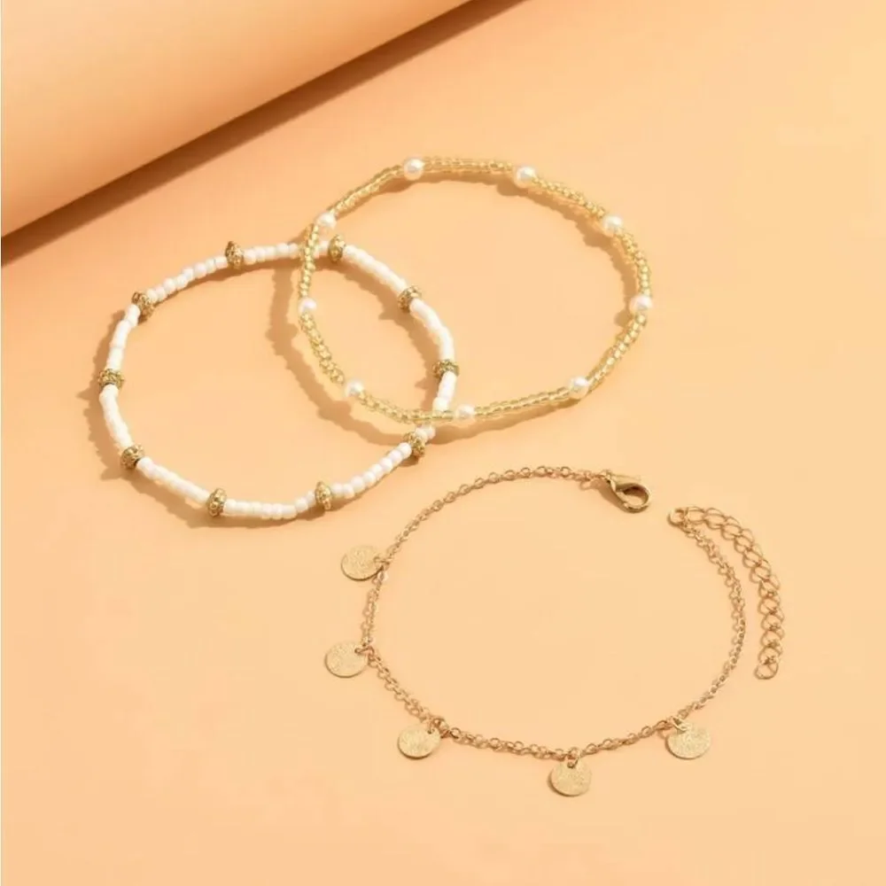 Gold and White Beaded Anklet Set R189